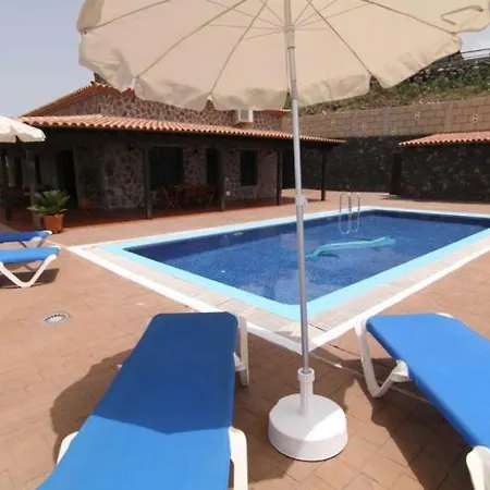 Willa Cercado Del Medio, Con Piscina Privada